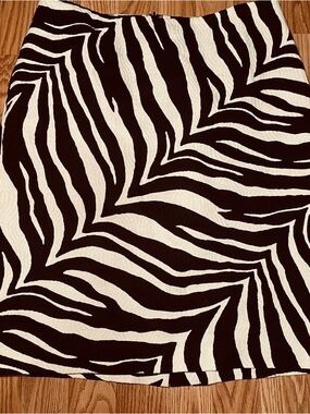Talbots Black & White Zebra-Print Skirt Size 10